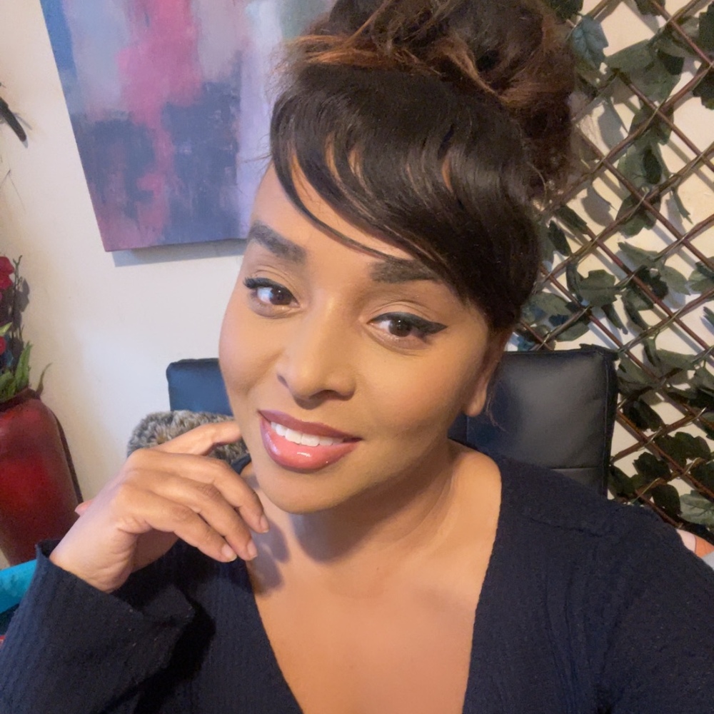 Meet your Posher, Miyanna